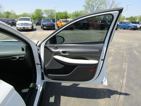 Used 2022 Hyundai Sonata Limited FWD image 38