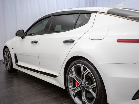 Used 2020 Kia Stinger GT1 image 32