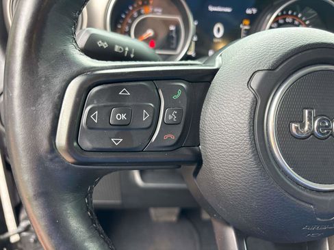 Used 2020 Jeep Wrangler Sport AWD/4WD image 26