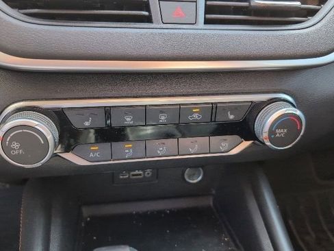 Used 2020 Nissan Altima 2.5 SR w/ Premium Package image 23