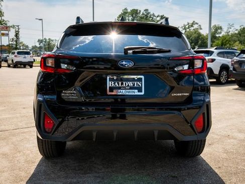 Certified 2024 Subaru Crosstrek 2.5i Limited w/ Crosstrek Mirror Package image 5