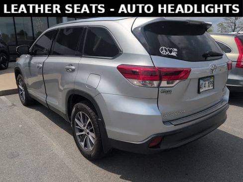 Used 2019 Toyota Highlander XLE image 8
