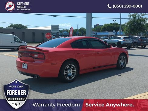 Used 2014 Dodge Charger R/T RWD image 7