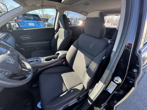 Used 2017 Honda HR-V EX image 14