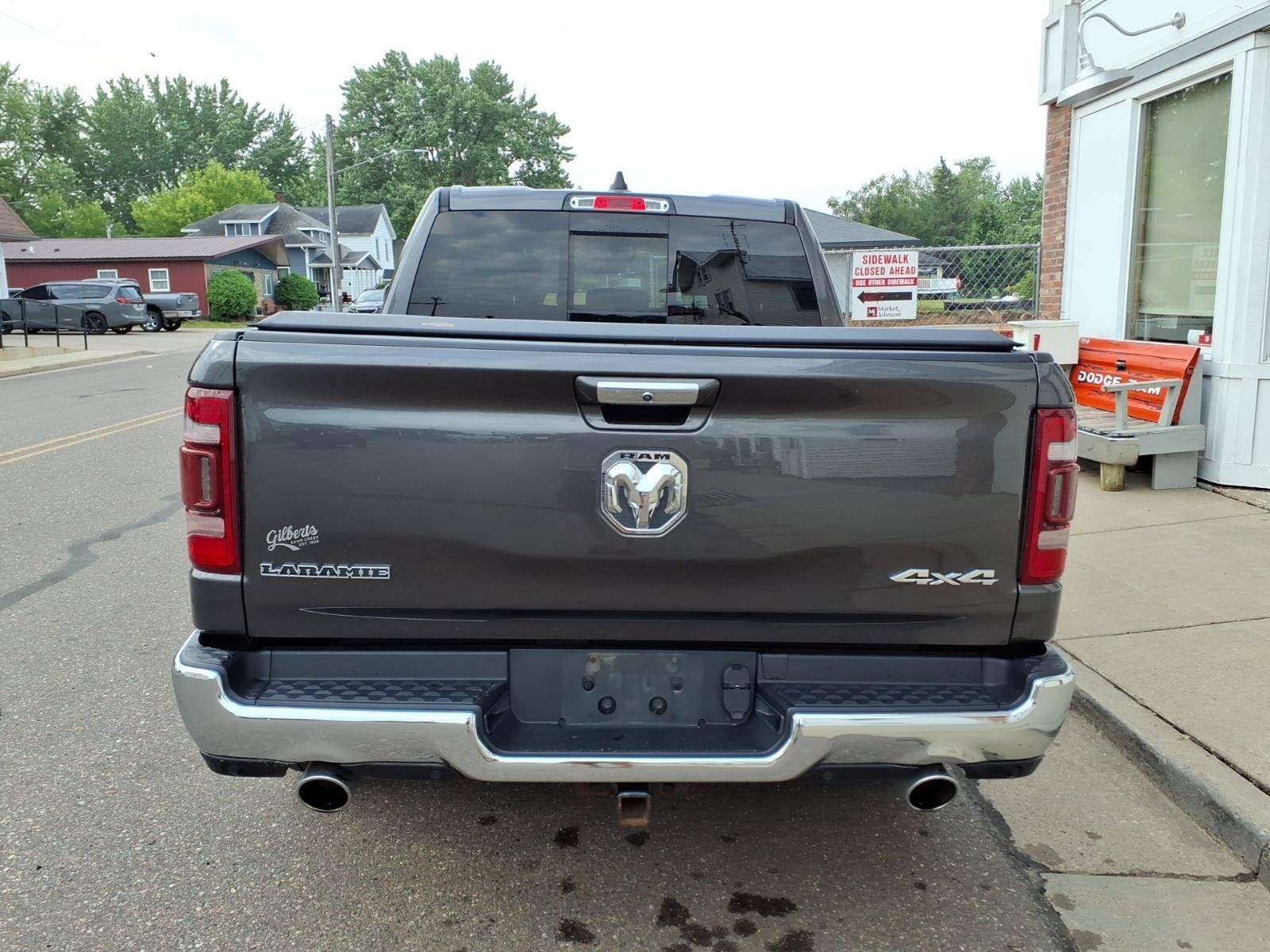 Used 2021 RAM 1500 Laramie AWD/4WD image 7