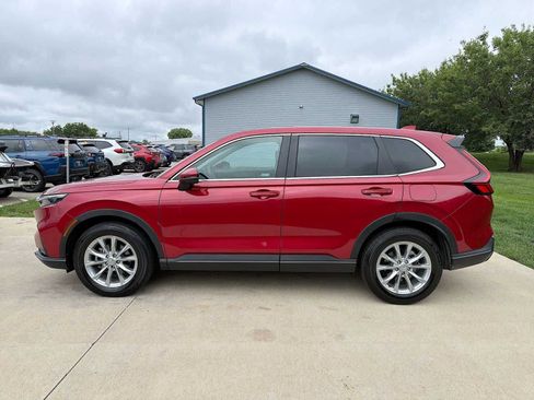 Used 2024 Honda CR-V EX image 3
