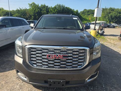Used 2019 GMC Yukon XL Denali w/ Denali Ultimate Package RWD image 2