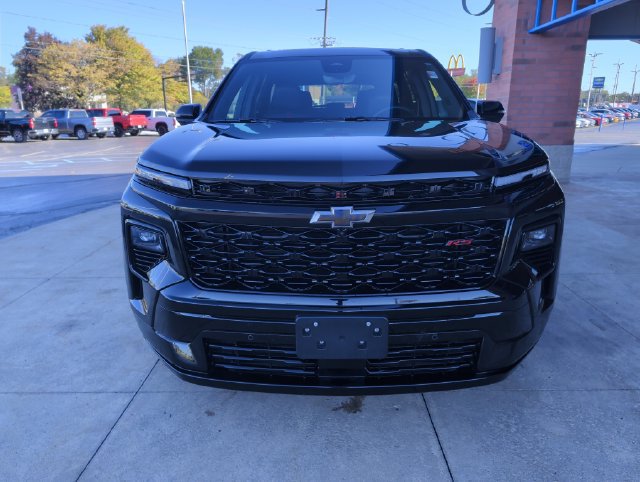 Used 2026 Chevrolet Traverse RS w/ LPO, Floor Liner Package AWD/4WD image 11