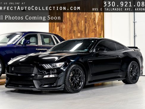 Used 2016 Ford Mustang Shelby GT350 w/ Technology Package RWD image 1