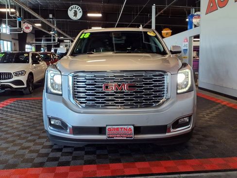 Used 2018 GMC Yukon Denali w/ Denali Ultimate Package AWD/4WD image 2