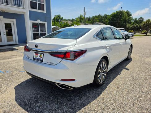 Used 2021 Lexus ES 350 w/ Accessory Package FWD image 4