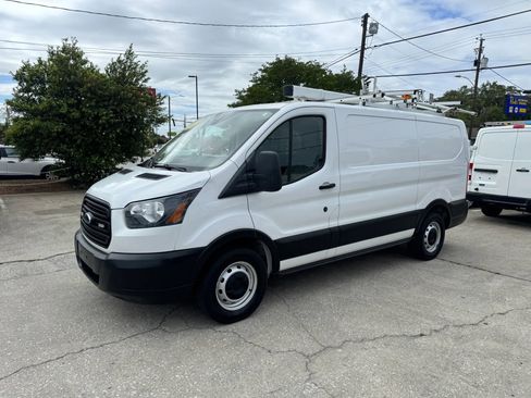 Used 2019 Ford Transit 150 130 Low Roof image 5