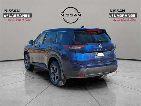 New 2026 Nissan Rogue SV image 7