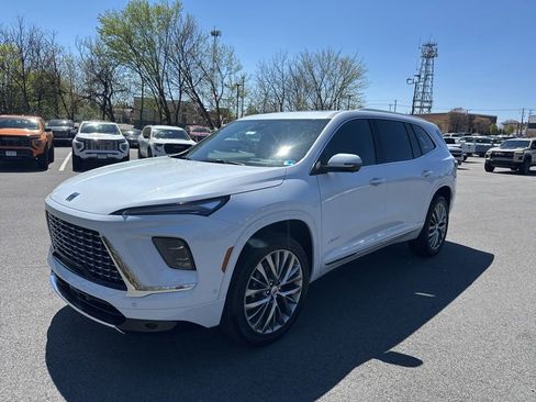 New 2026 Buick Enclave Avenir w/ Super Cruise Package image 3