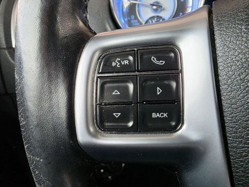 Used 2013 Chrysler 300 w/ Driver Convenience Group RWD image 22