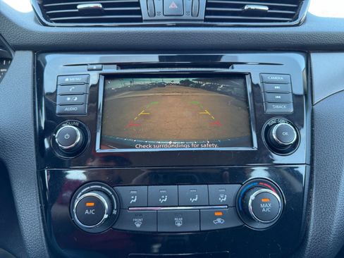 Used 2020 Nissan Rogue Sport S w/ Appearance Package FWD image 21