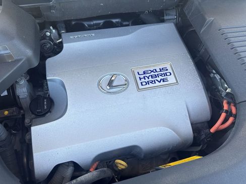 Used 2015 Lexus RX 450h AWD image 40