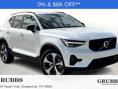 New 2026 Volvo XC40 B4 Plus w/ Protection Package Premier