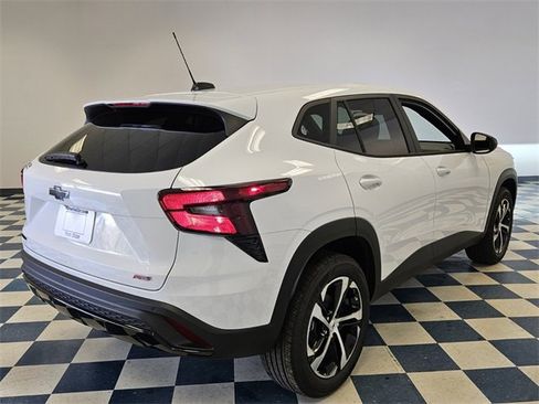 New 2026 Chevrolet Trax RS w/ Sunroof Package image 7