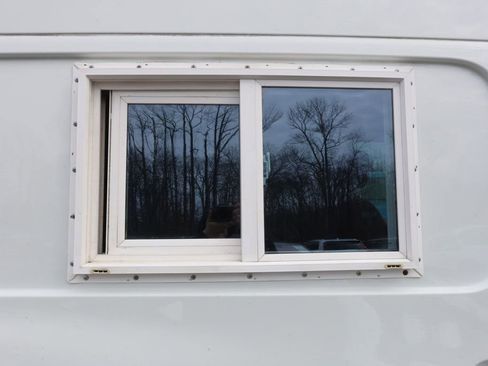 Used 2021 Nissan NV 2500 S image 24