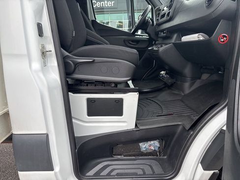 Used 2021 Mercedes-Benz Sprinter 3500 image 22