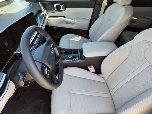 New 2026 Kia Sorento EX FWD image 9