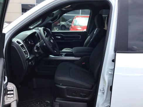 New 2026 RAM 2500 Big Horn AWD/4WD image 9