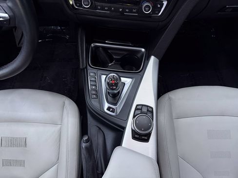 Used 2015 BMW M3 RWD image 22
