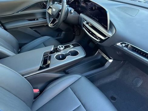 New 2026 Cadillac Lyriq Sport image 16