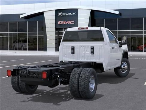 New 2026 GMC Sierra 3500 Pro image 4