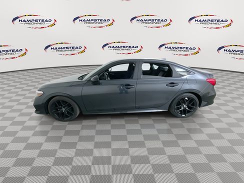 Used 2023 Honda Civic Sport image 5
