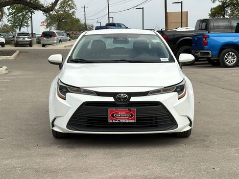 Certified 2024 Toyota Corolla LE image 2