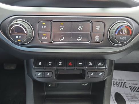 Used 2021 Chevrolet Colorado ZR2 AWD/4WD image 22