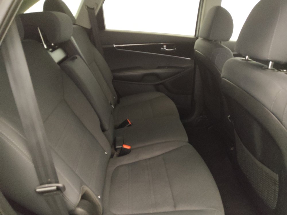 Used 2019 Kia Sorento S AWD/4WD image 19