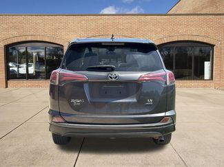 Used 2018 Toyota RAV4 LE w/ All Weather Liner Package AWD/4WD video 4
