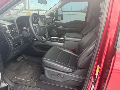 Used 2025 Ford F250 Lariat w/ Lariat Ultimate Package AWD/4WD image 3