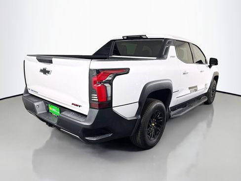 Used 2026 Chevrolet Silverado EV LT AWD/4WD image 10