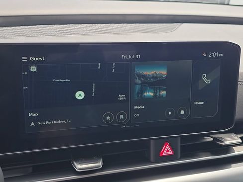 New 2027 Kia Carnival FWD image 23