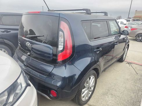 Used 2018 Kia Soul + w/ Audio Package image 4