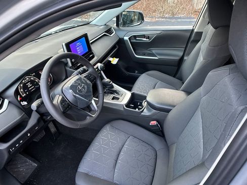 New 2025 Toyota RAV4 XLE w/ Convenience Package image 9