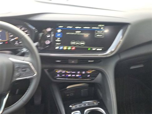 Used 2023 Buick Envision Essence image 16
