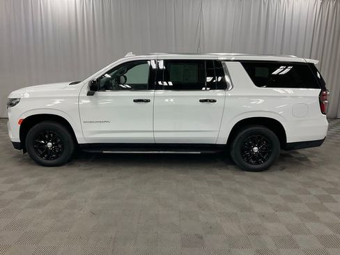 Used 2024 Chevrolet Suburban LT image 8