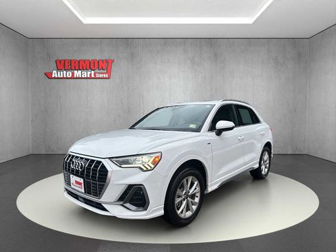 Used 2023 Audi Q3 2.0T Premium image 3