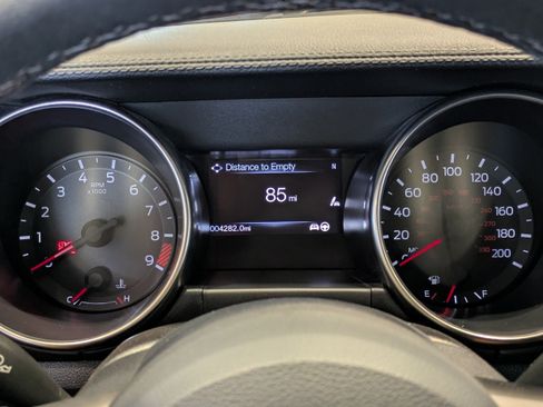 Used 2016 Ford Mustang Shelby GT350 w/ Technology Package RWD image 30