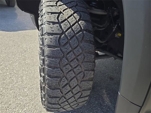 Certified 2023 Chevrolet Silverado 1500 ZR2 w/ Technology Package image 32