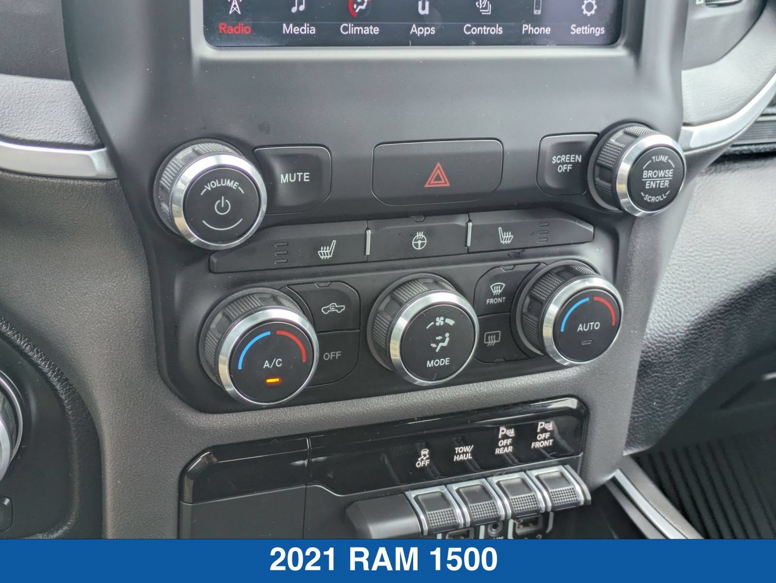 Used 2021 RAM 1500 Big Horn AWD/4WD image 24