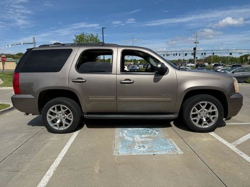 Used 2012 GMC Yukon SLT AWD/4WD image 5