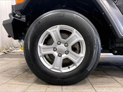 Used 2021 Jeep Wrangler Unlimited Sport AWD/4WD image 7