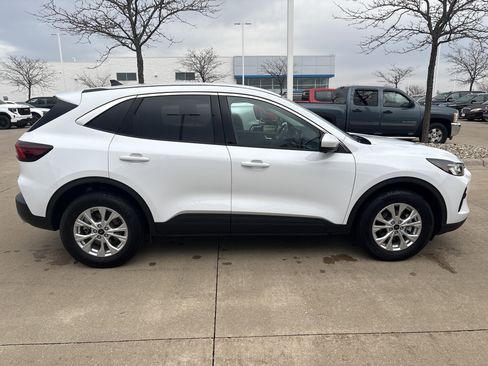 Used 2023 Ford Escape Active w/ Tech Pack #2 image 8