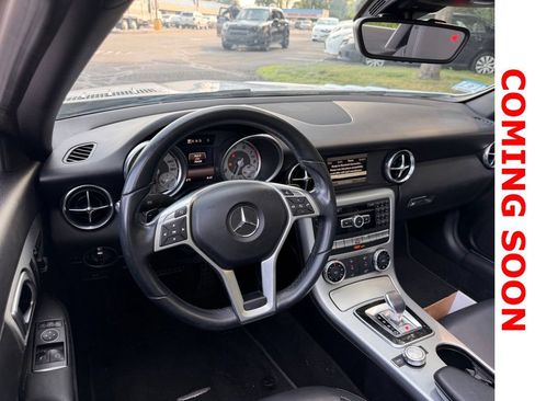 Used 2016 Mercedes-Benz SLK 300 image 13